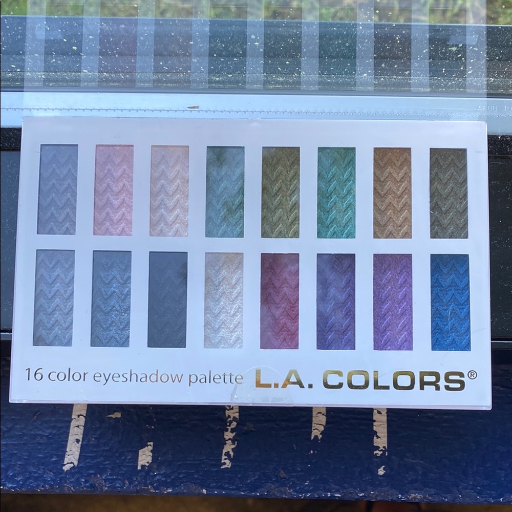 L.A. Colors Multicolor Eyeshadow Palette
